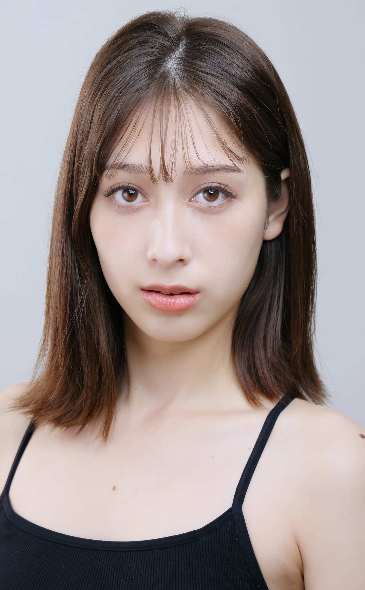 東　明愛　AZUMA　ANNA